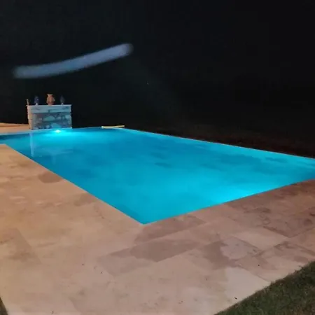 Scenic In With Private Swimming Pool Villa *